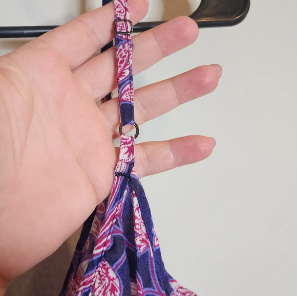 XiRENA Tierney Cotton Sleeveless Tiered Midi Dress Navy purple pink Sz M pockets - Picture 14 of 16